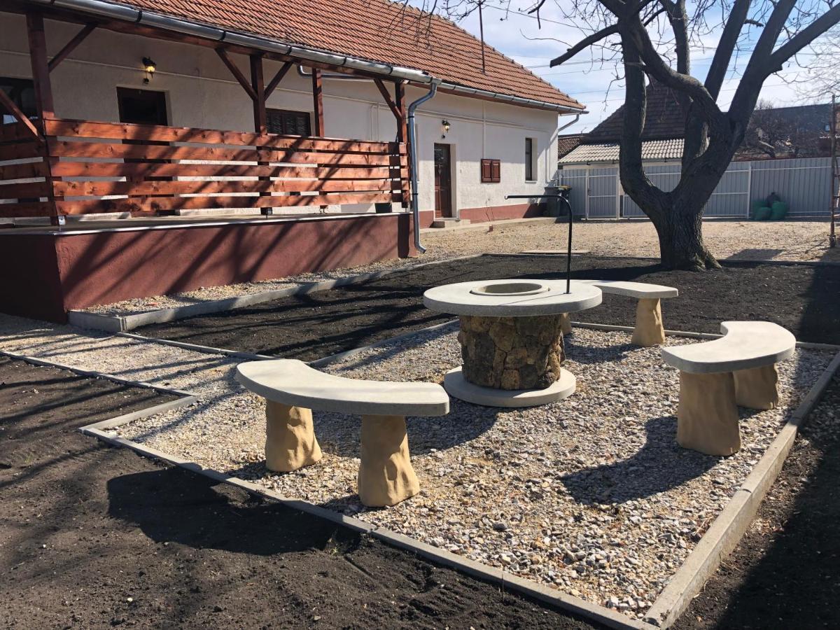 MezőkövesdMormota Vendeghaz公寓 外观 照片
