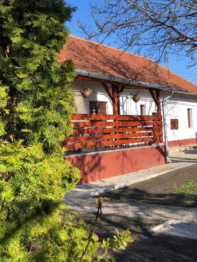MezőkövesdMormota Vendeghaz公寓 外观 照片